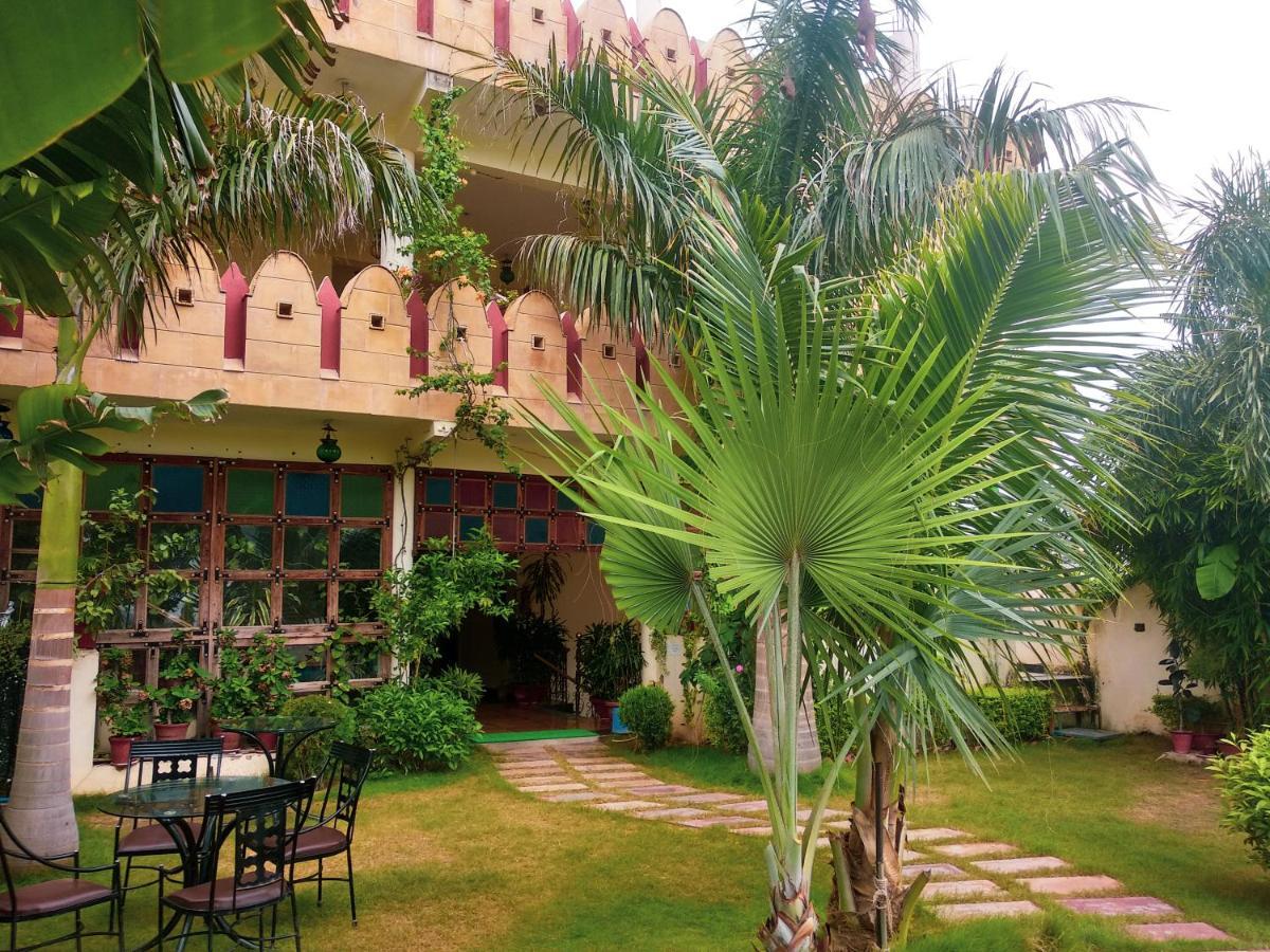 Hotel Vamdev Fort Puskár Kültér fotó