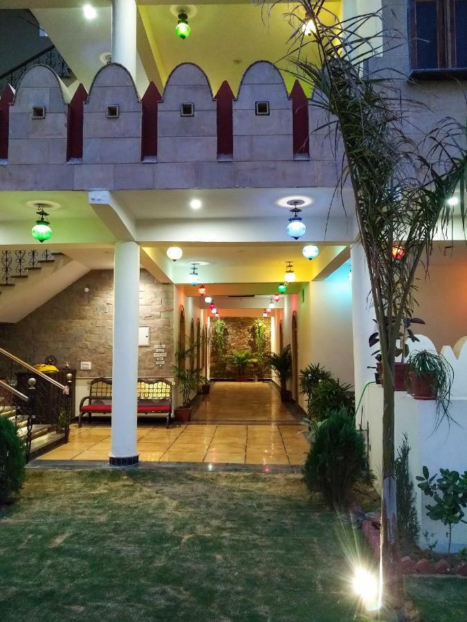 Hotel Vamdev Fort Puskár Kültér fotó